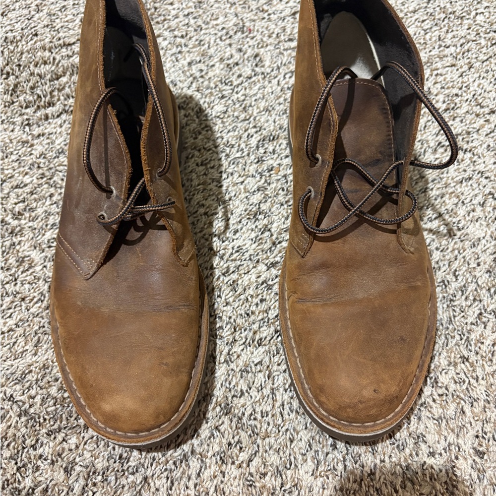 Clarks Men's Brown Suede Chukka Boots